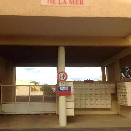 D'une A Plage A 50 M De La Plage Avec Vue Sur La Mer Terrasse Et Wifi * فالراس بلاج